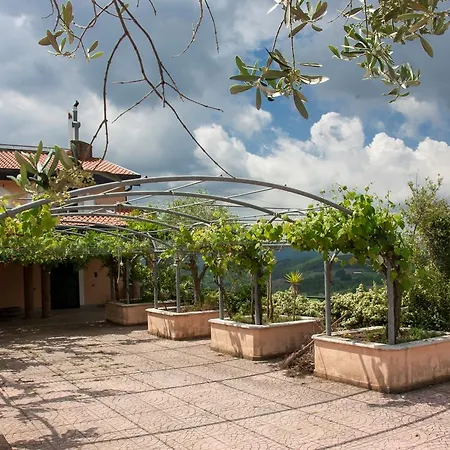 Lisandro Wine Caserta Aparthotel *