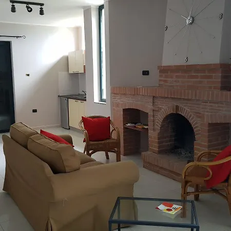 Lisandro Wine Caserta Aparthotel